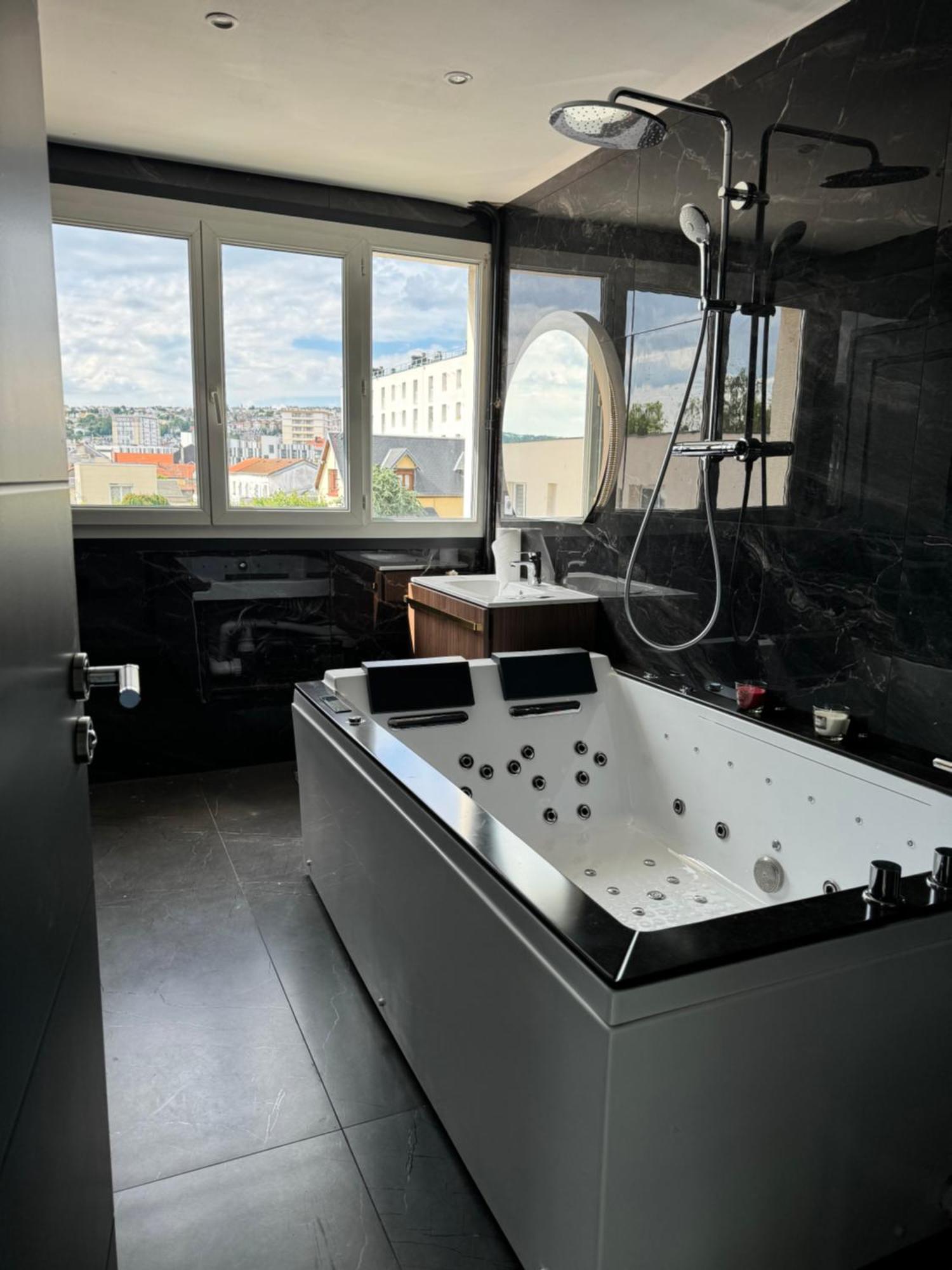 Appartement Jacuzzi Le Havre Exterior foto